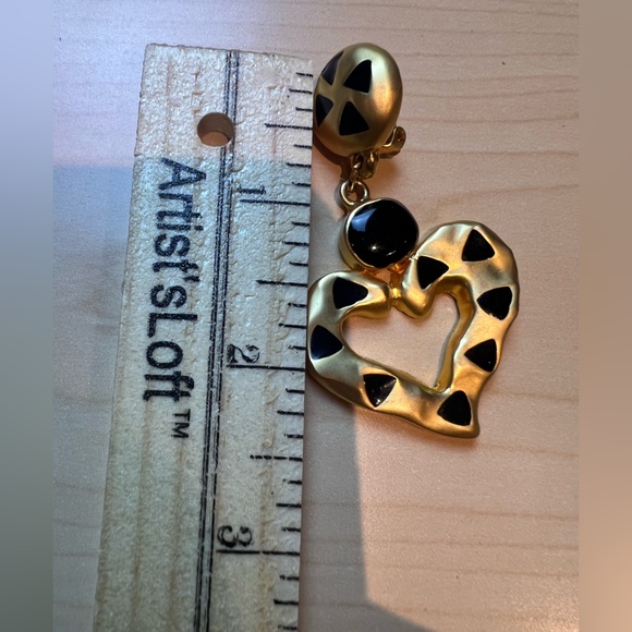 Vintage 80s Heart Clip On Earrings Gold and Black - Picture 8 of 8